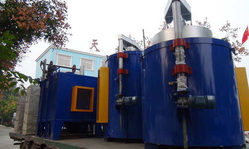 Pit carburizing furnace